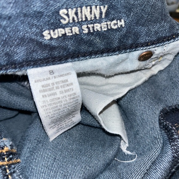 American Eagle - Picture 4 of 4